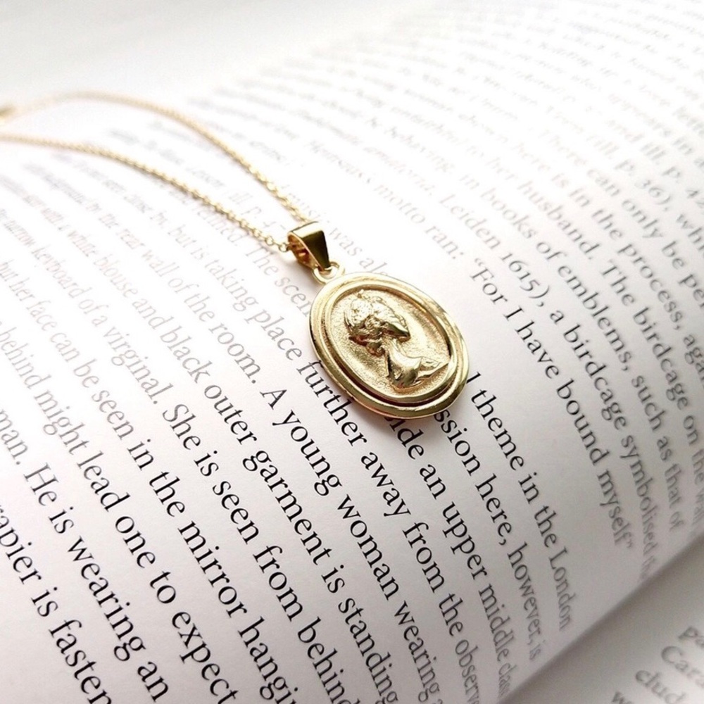 Diane Coin Necklace